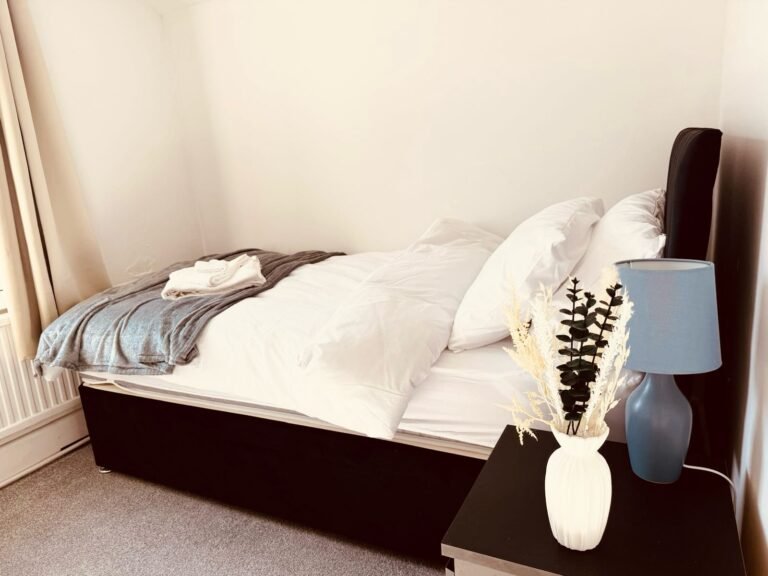 1e867be6-1294-4246-a50b-a6fb2f3b45cd