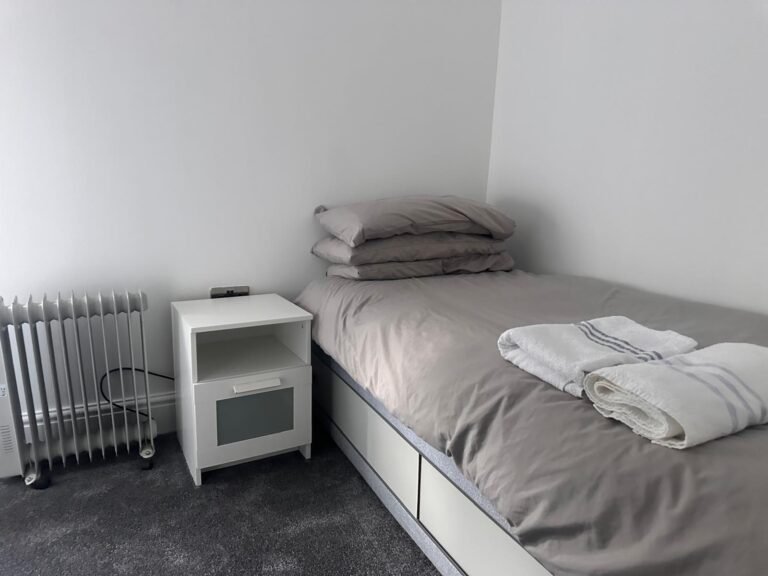 c2233cd5-674d-40ff-9301-442d9f92969d