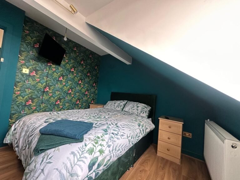 c4c86ddd-be38-439e-a171-412482357887