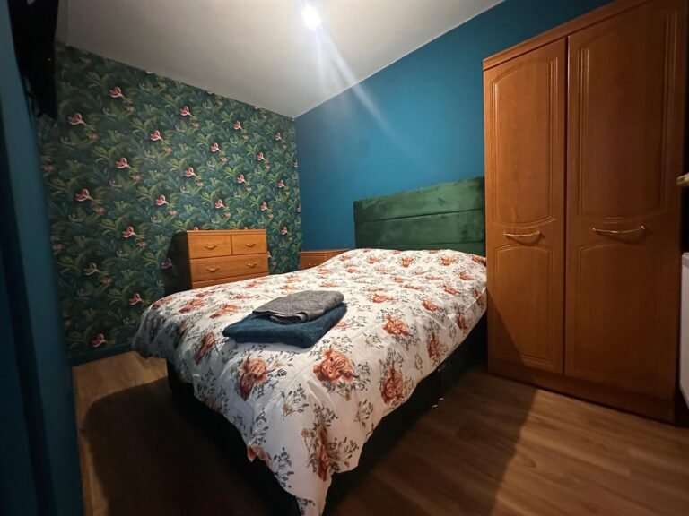 e80a724f-b9c1-441b-92f3-d055ab5828dc